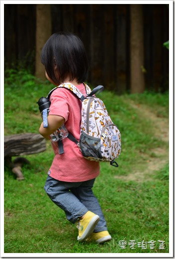 英國Hugger兒童防走失背包，輕量、無毒、透氣、減壓-威斯邁親子購物