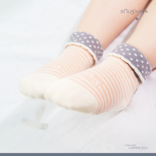 sNug 健康童襪(止滑)-橫紋粉橘 sNug 健康童襪(止滑)-橫紋粉橘